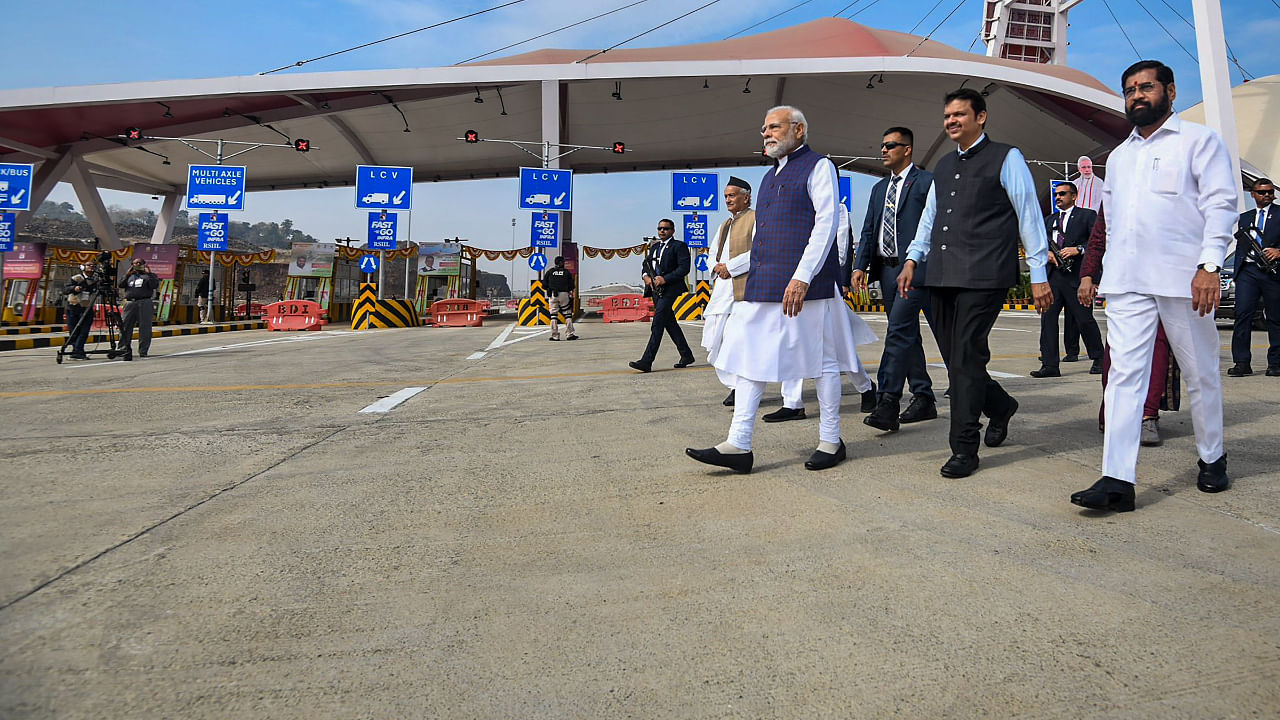 Prime Minister Narendra Modi with Maharashtra Chief Minister Eknath Shinde and Dy CM Devendra Fadnavis at the inauguration of the Nagpur-Shirdi highway project, in Nagpur. Credit: PTI Photo