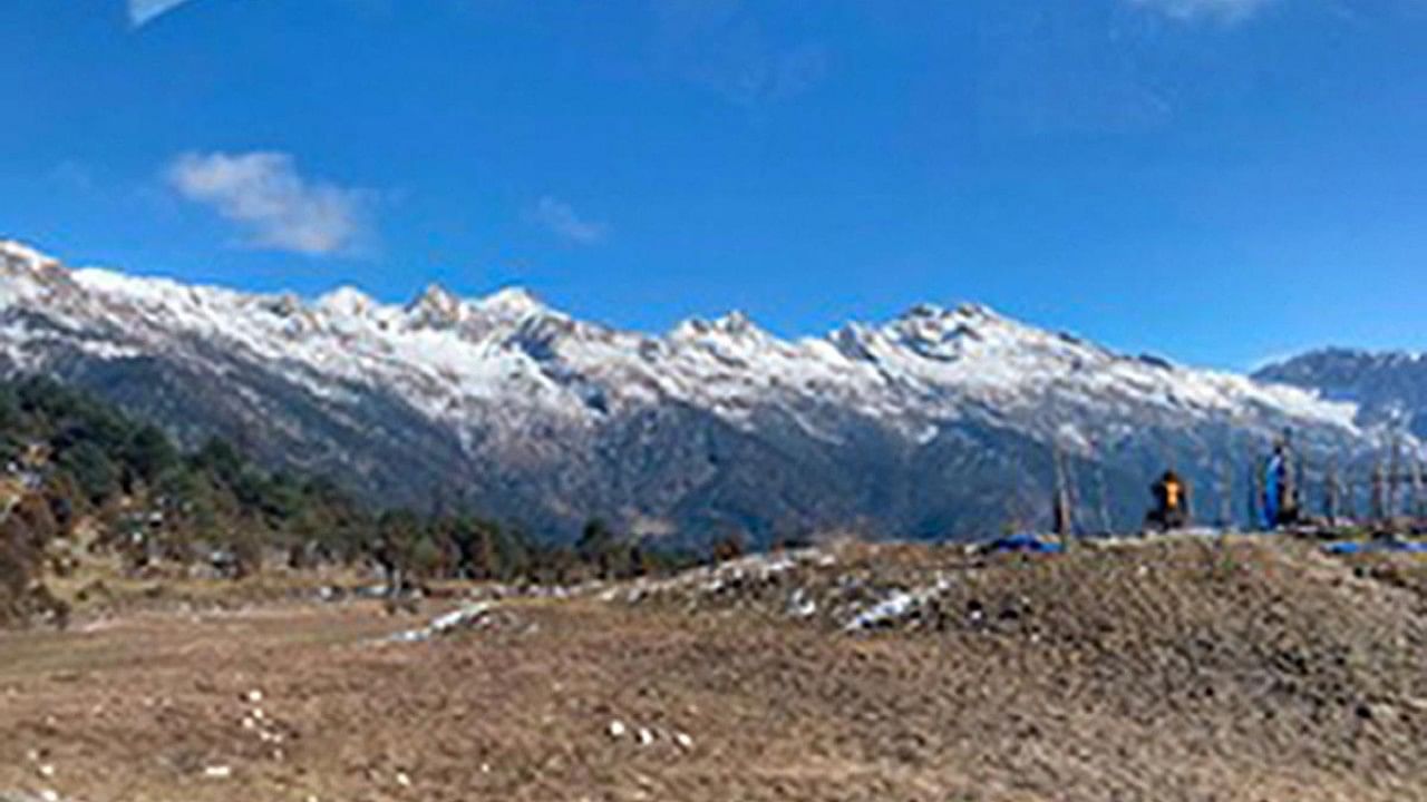 The borderline in the high Himalayan ranges as seen from Tawang. Credit: PTI File Photo