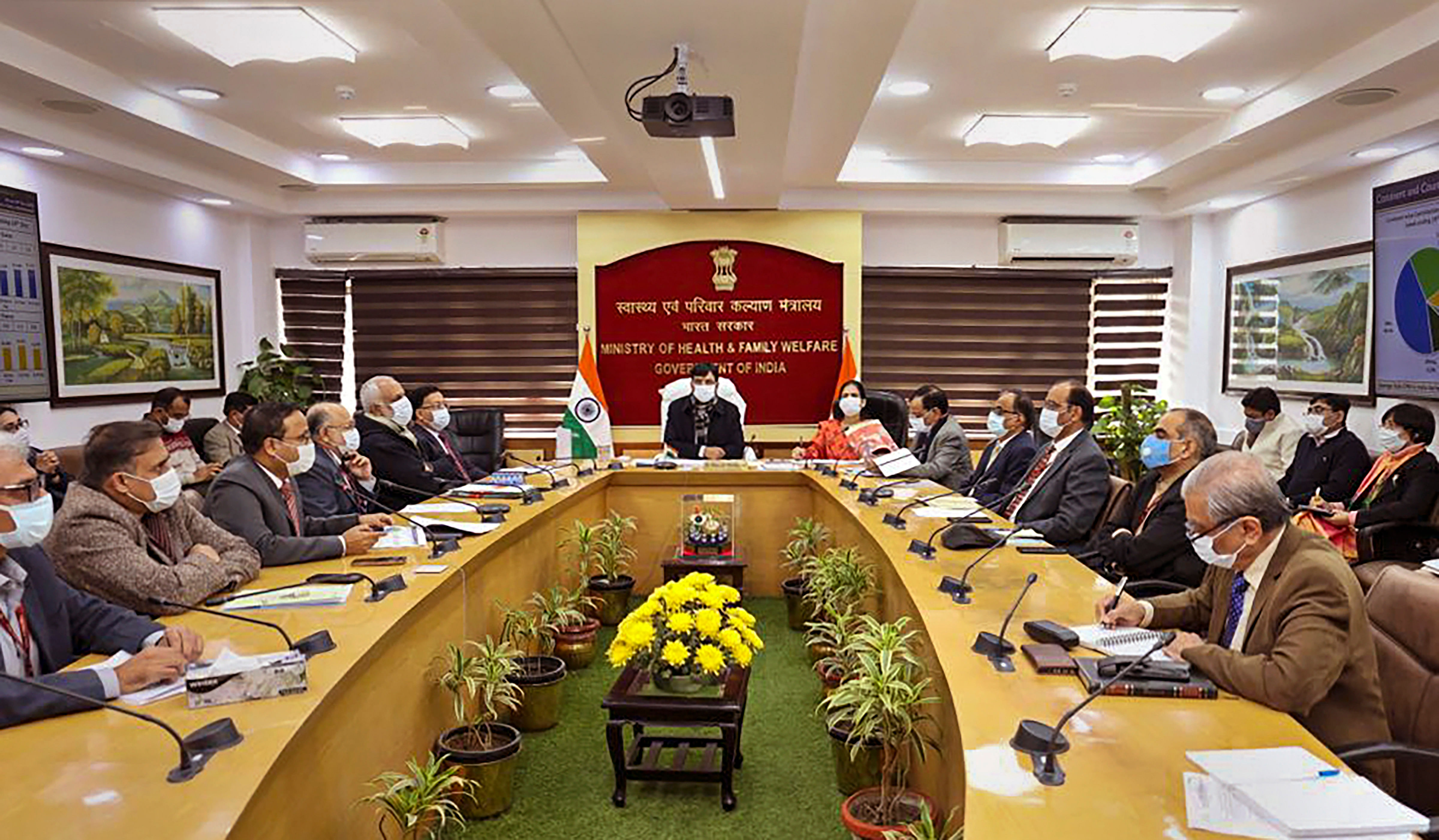 Union Minister for Health and Family Welfare Mansukh Mandaviya chairs a meeting with senior officials and experts on the COVID-19 situation, in New Delhi. Credit: PTI Photo