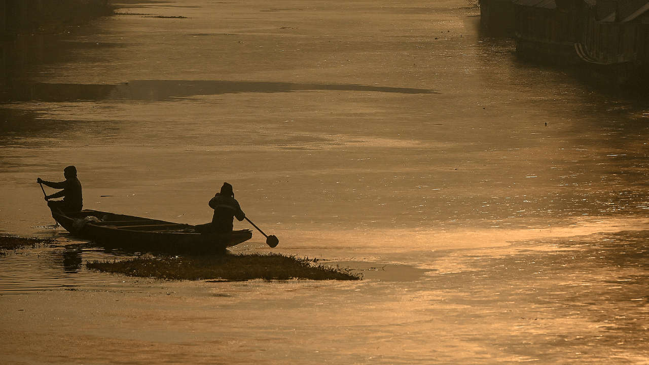 After hitting an all-time low in August 2019, when the Center abrogated Jammu and Kashmir’s special status under Article 370 and subsequent Covid lockdowns in 2020 and 2021, the tourism industry is not only back on track, but is now thriving. Credit: AFP Photo