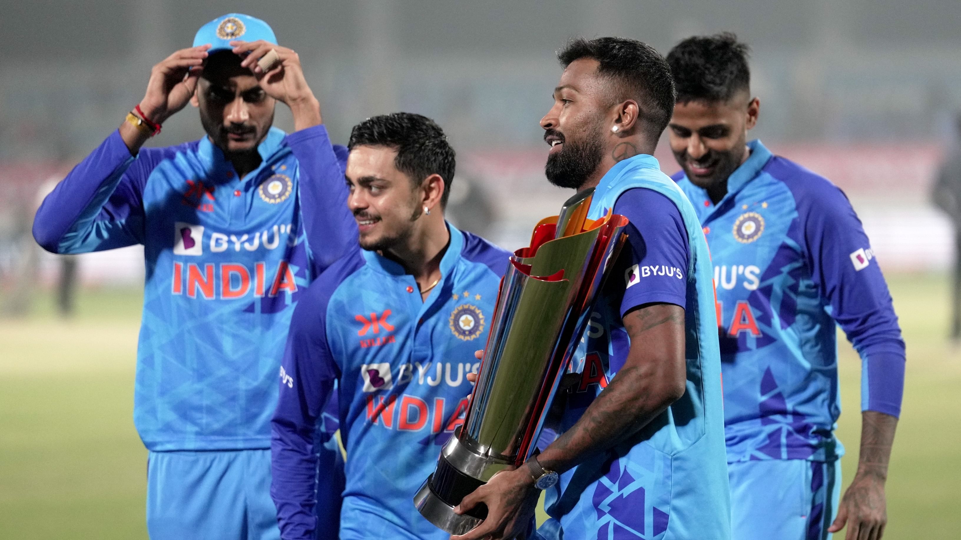 Hardik Pandya along with the trophy after winning the series and the 3rd T20 cricket match between India and Sri Lanka at Saurashtra Cricket Association Stadium in Rajkot, Saturday, Jan. 7, 2023. Credit: PTI Photo