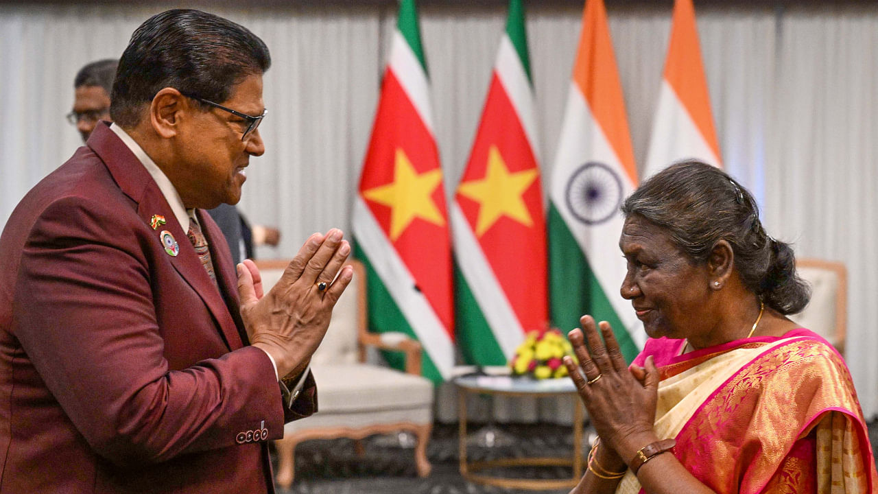 President Droupadi Murmu with Suriname President Chandrikapersad Santokhi during a meeting, on the sidelines of 17th Pravasi Bharatiya Divas Convention, in Indore. Credit: PTI Photo