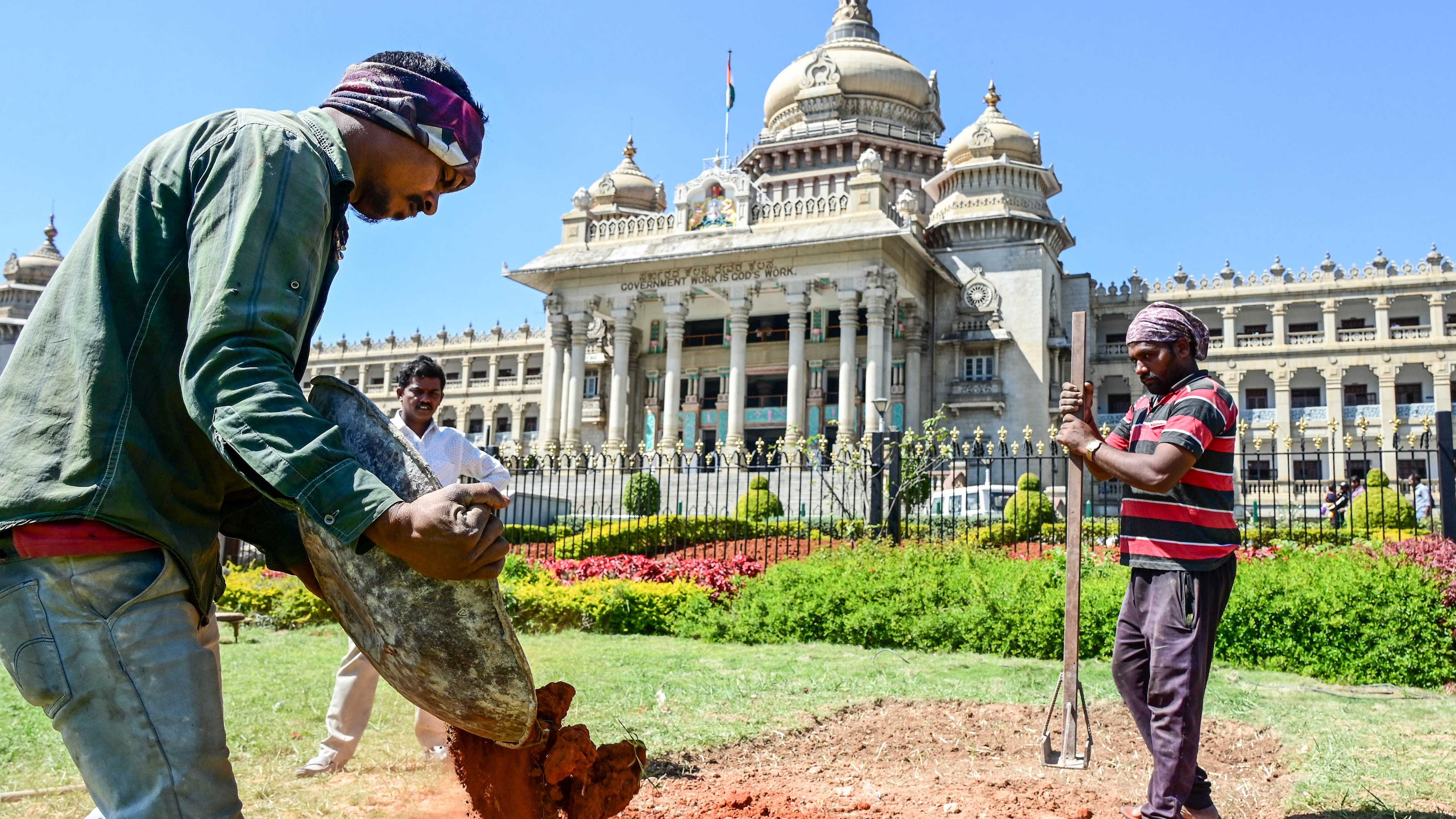 A sum of Rs 8 crore had been released for the installation of the statues, official sources said. Credit: DH Photo