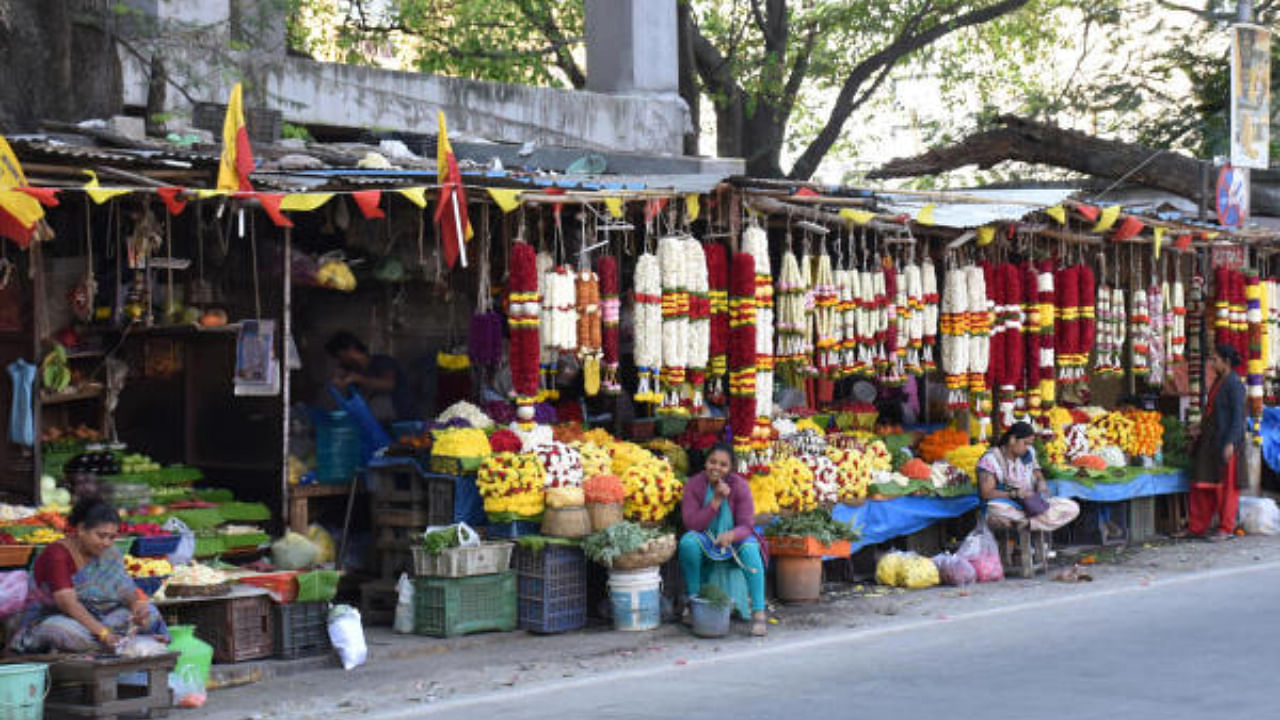 Malleshwara market. Credit: DH Photo/B K Janardhan