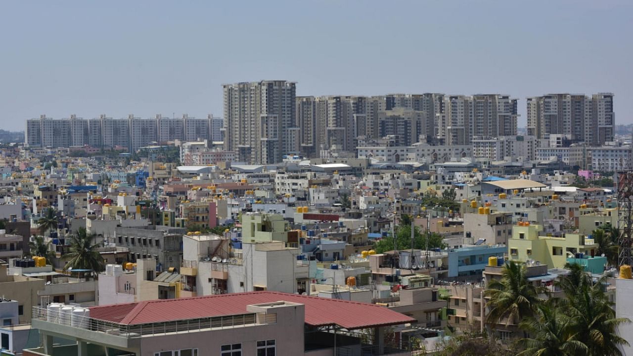 Housing has turned sticky and is being watched closely for indications of second-order effects, a senior official aware of the Reserve Bank of India's (RBI) thinking said. Credit: DH Photo