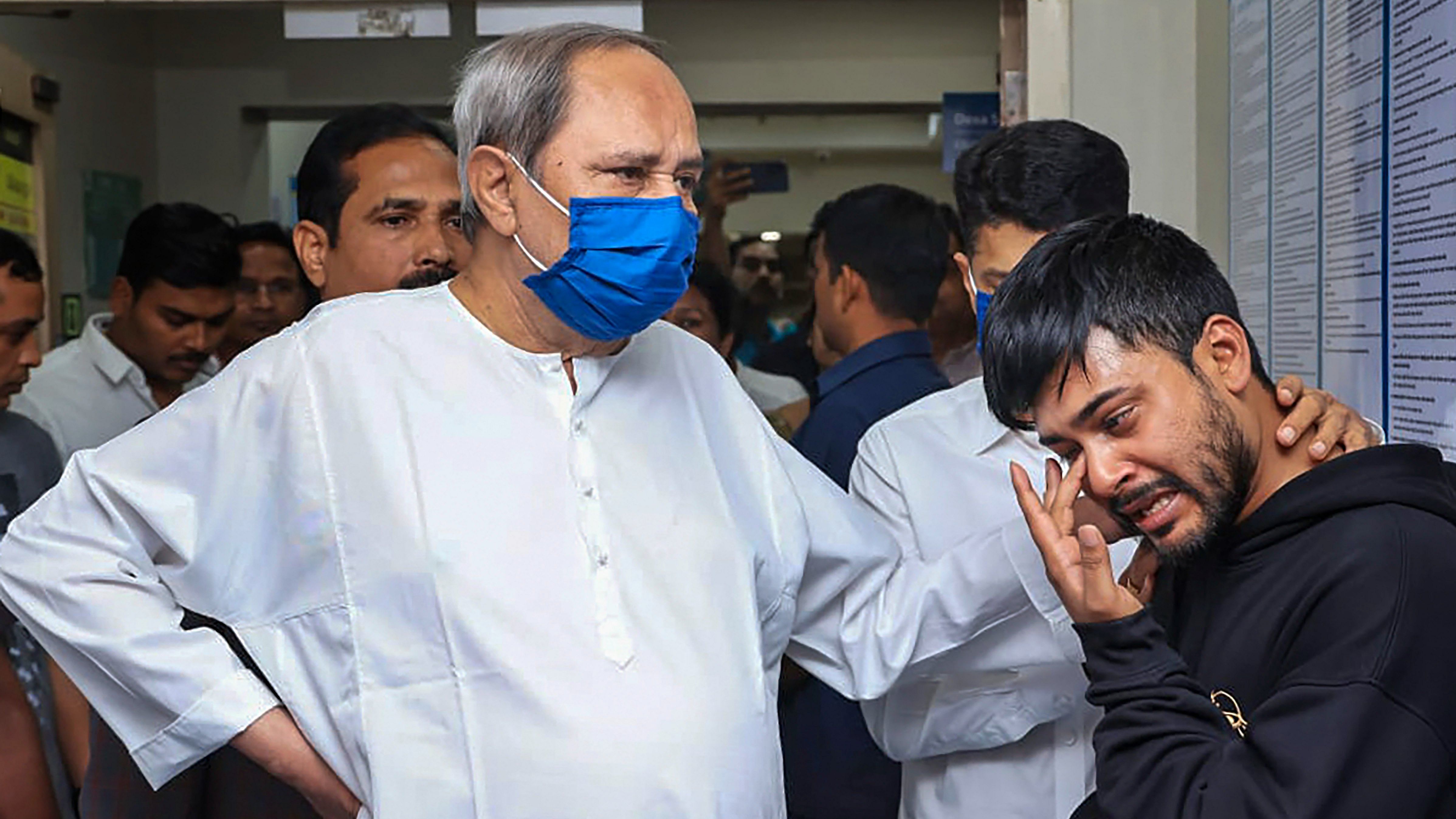 Odisha Chief Minister Naveen Patnaik at Apollo Hospital where the state Health Minister Naba Das was admitted. Credit: PTI Photo