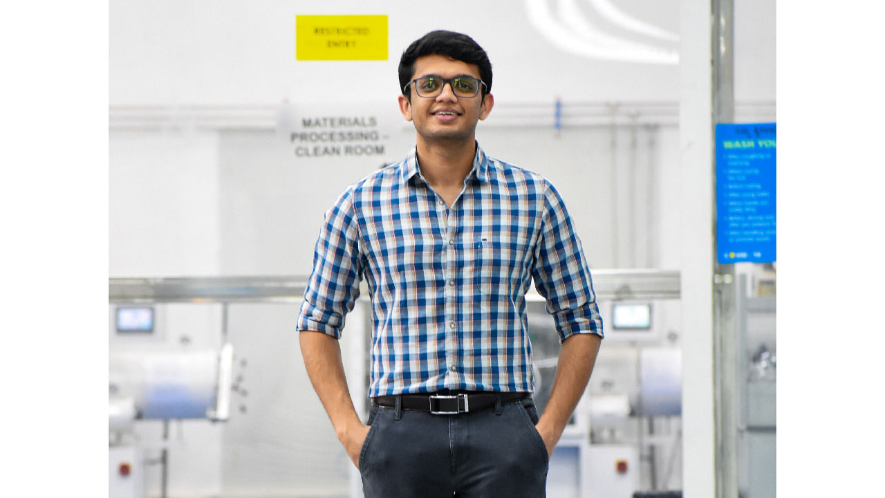 Akshay Singhal, CEO & Founder Log9 Materials