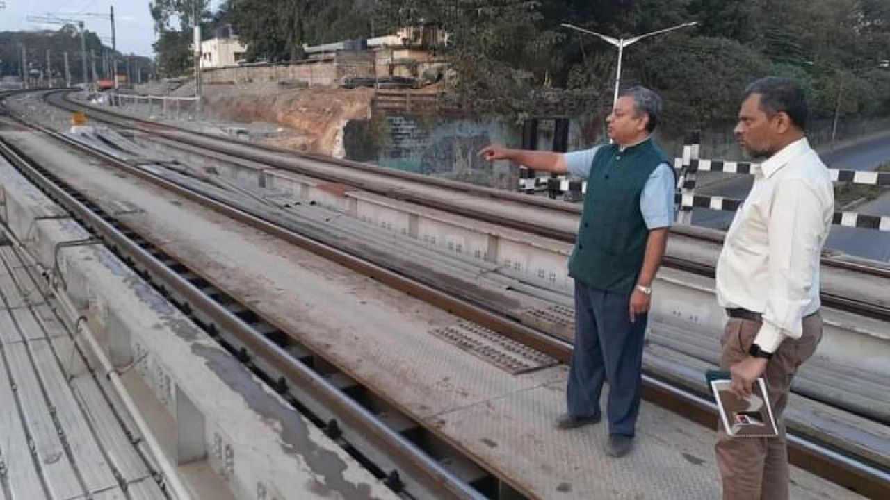 SWR General Manager Sanjeev Kishore inspects yard remodelling works at the Bengaluru Cantonment railway station on Thursday. Credit: South Western Railway Handout