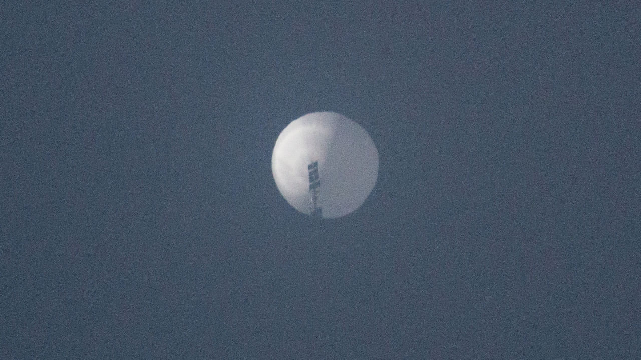 A balloon flies in the sky over Billings, Montana. Credit: Chase Doak via Reuters Photo