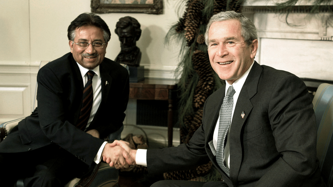 US President George W. Bush meets his Pakistani counterpart Pervez Musharraf in 2004. Credit: Reuters Photo