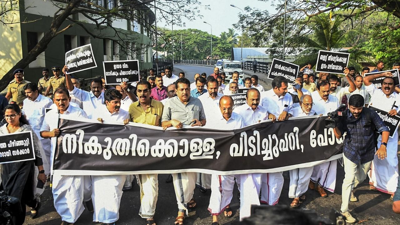 Opposition leaders during a march from MLA Hostel to Kerala Assembly protesting against the State budget, in Thiruvananthapuram, Thursday, Feb. 9, 2023. Credit: PTI Photo