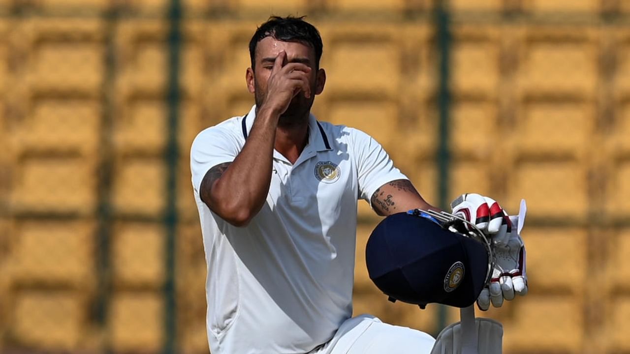 Saurashtra’s Sheldon Jackson celebrates his 150 runs, during the third day of the Ranji Trophy semi-final cricket match between Karnataka and Saurashtra, at Chinnaswamy Stadium in Bengaluru on Friday. Credit: DH Photo