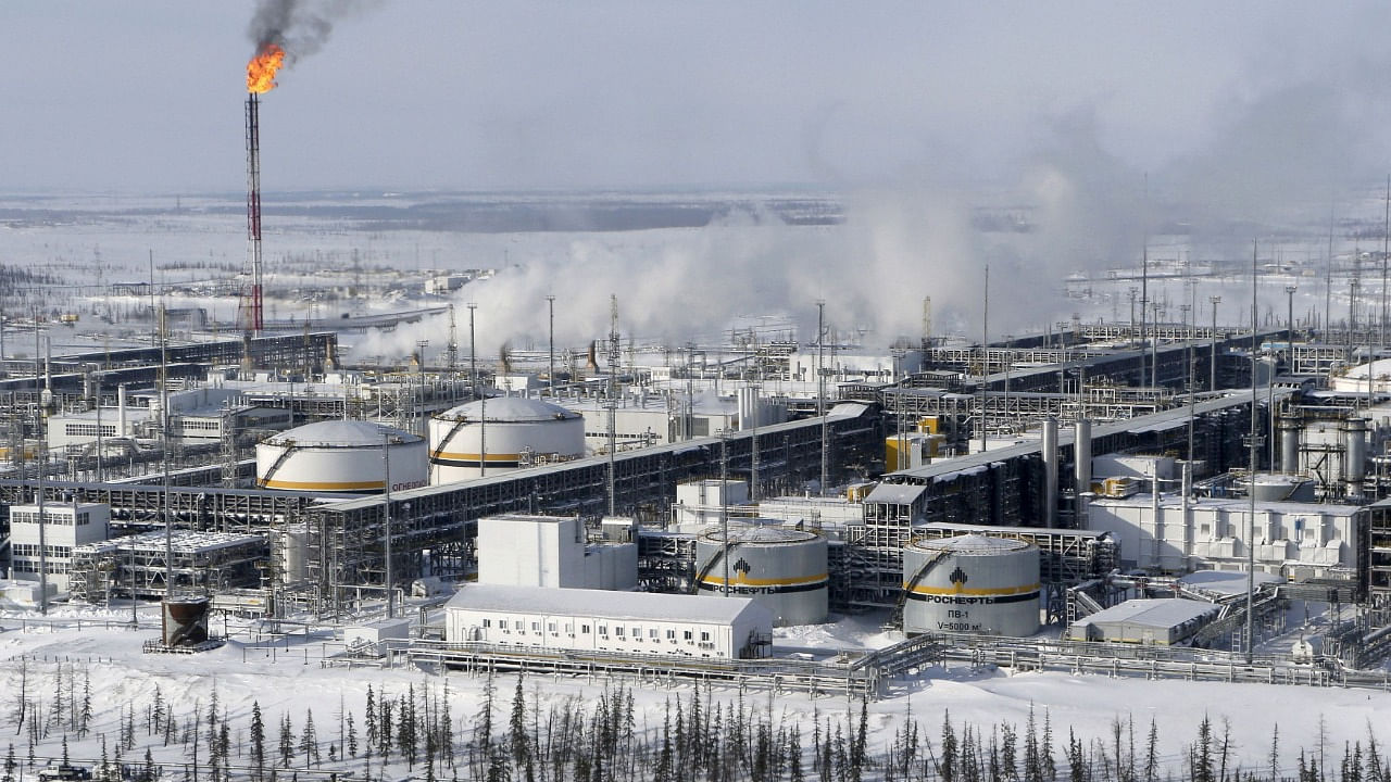 Oil treatment facilities at Vankorskoye oil field owned by Rosneft north of Krasnoyarsk. Credit: Reuters Photo