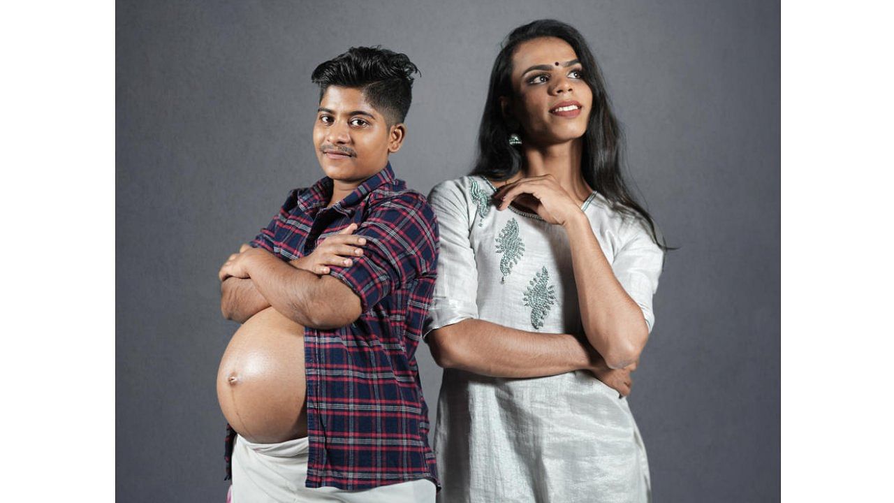 Zahad (L) and Ziya did a pre-birth photoshoot before the baby was born. Credit: Instagram/@paval19