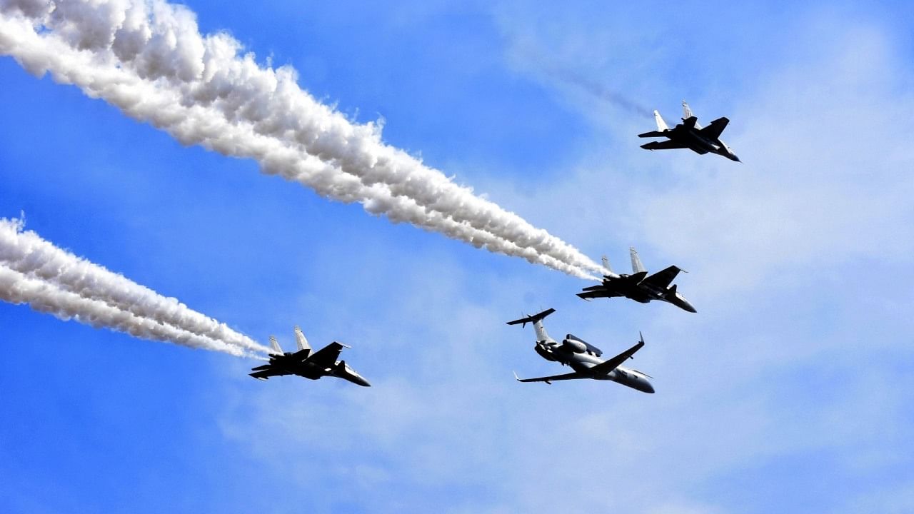 IAF fighter jets perform during the full dress rehearsal for Aero India 2023, at Yelahanka air base in Bengaluru, on Saturday, Feb. 11, 2023. Credit: IANS Photo
