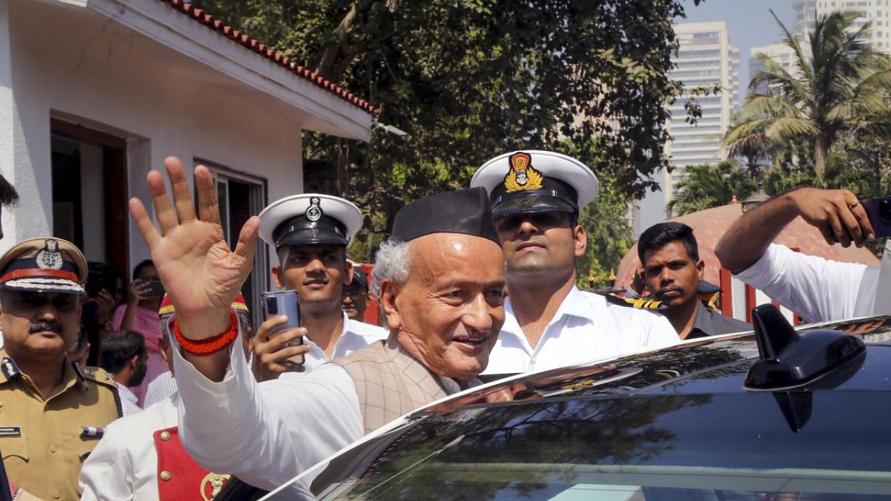 Outgoing Maharashtra Governor Bhagat Singh Koshyari leaves after inspecting a ceremonial guard of honour at the Raj Bhavan in Mumbai. Credit: PTI Photo
