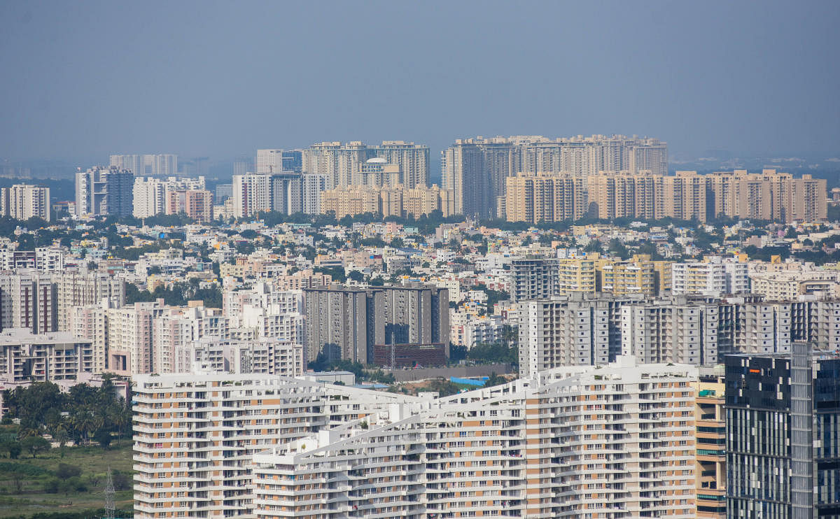 An aerial view of Bengaluru city near Nagavara lake. Credit: DH File Photo