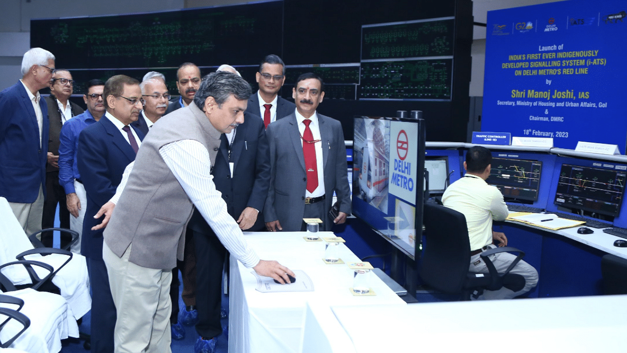 Launch of India's first ever indigenously developed Train Control & Supervision System, i-ATS. Credit: Twitter/@Secretary_MoHUA