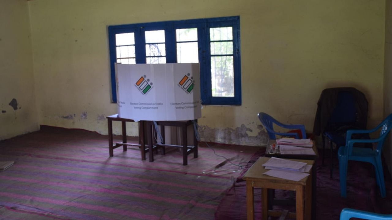 Representative image of a polling station. Credit: DH File Photo