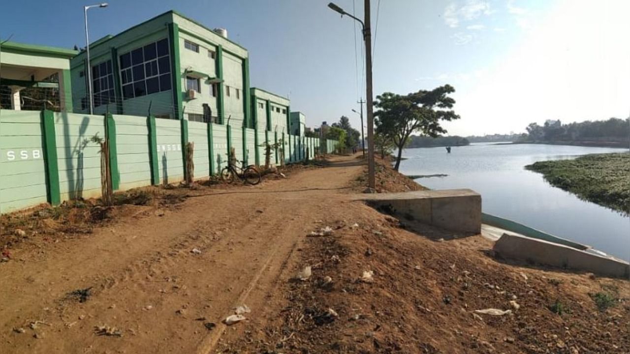 The sewage treatment plant (STP) at Sarakki lake. DH Photo