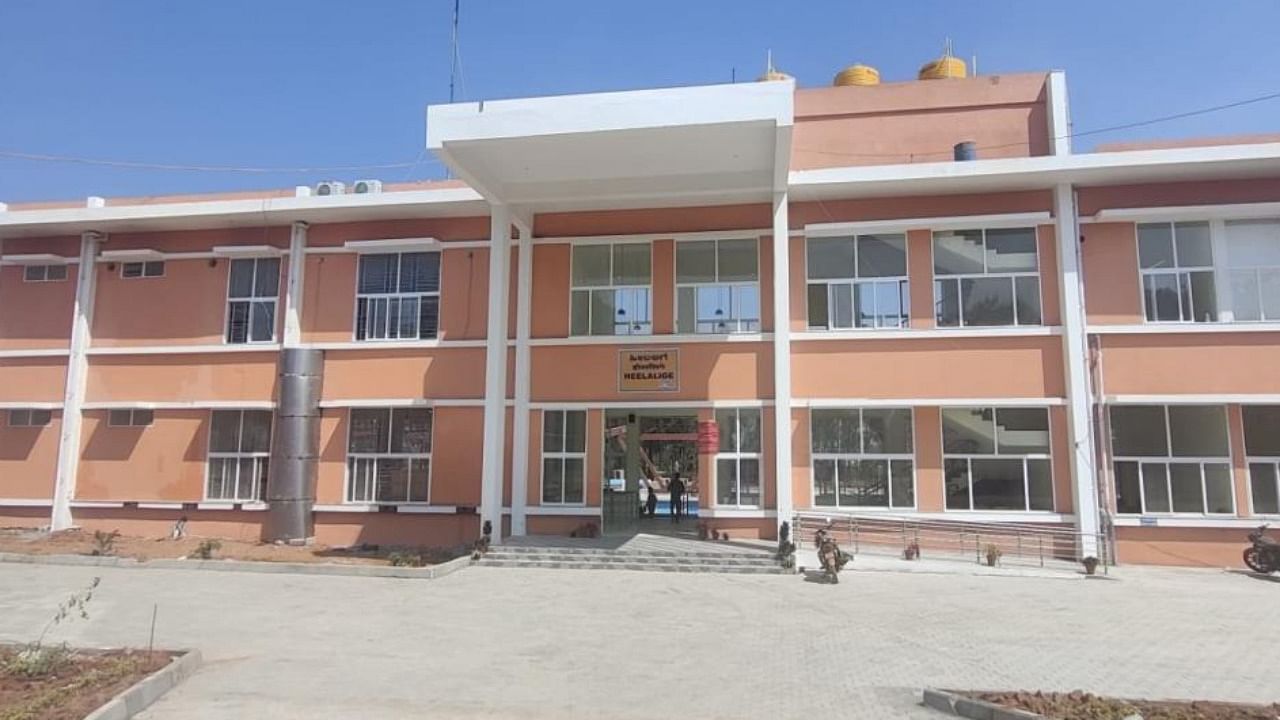 The newly constructed building of the Heelalige railway station. Special Arrangement