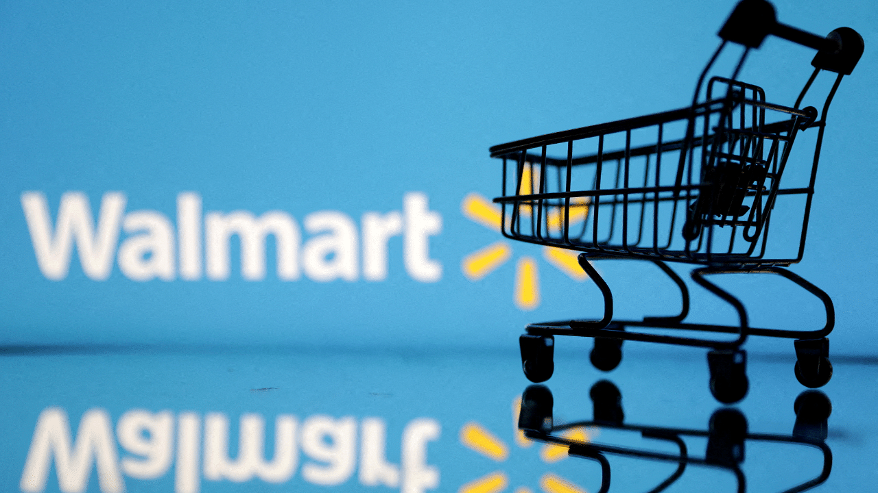 Walmart forecast fiscal 2024 earnings of $5.90 to $6.05 per share, compared with analysts' estimates of $6.50 per share. Credit: Reuters Photo