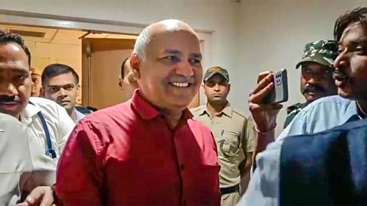 AAP leader and former Delhi deputy chief minister Manish Sisodia at Rouse Avenue Court in connection with the Delhi excise policy case, in New Delhi, Monday, March 6, 2023. Credit: PTI Photo