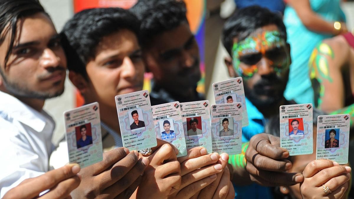 A file photo of first-time voters in Bengaluru. Credit: DH Photo