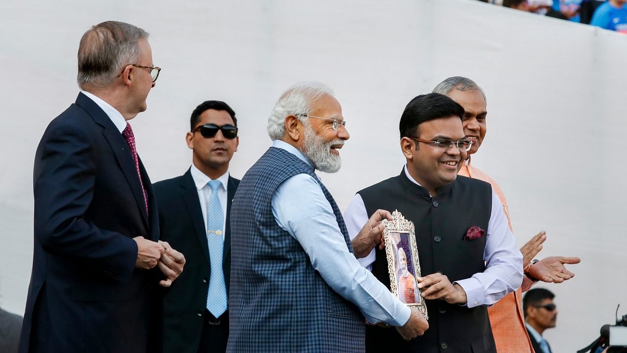 Prime Minister Narendra Modi being presented a memento by BCCI Secretary Jay Shah ahead of the 4th Test between India and Australia at the Narendra Modi stadium in Ahmedabad, March 9, 2023. Credit: PTI Photo
