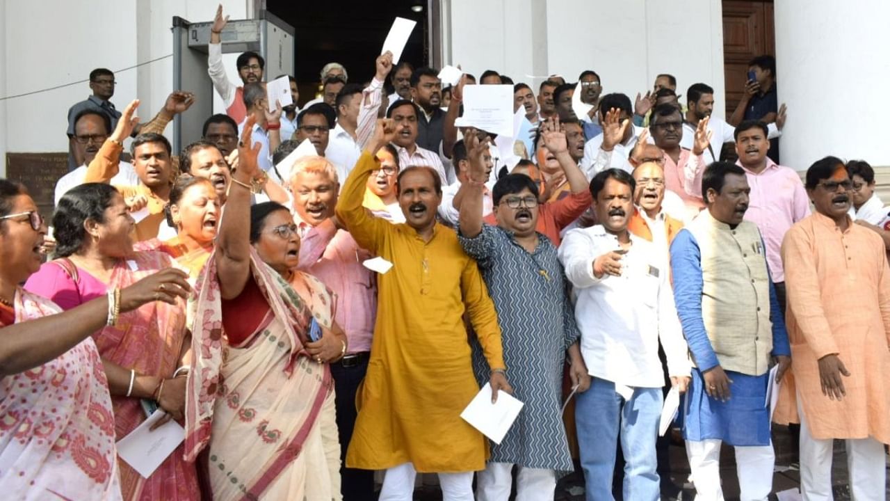 Protesting BJP MLAs in West Bengal. Credit: IANS Photo