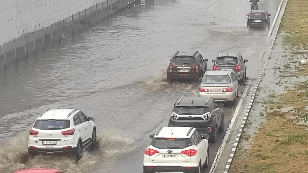 Part of the Bengaluru-Mysuru Expressway waterlogged following rain near Ramanagara. Credit: DH Photo
