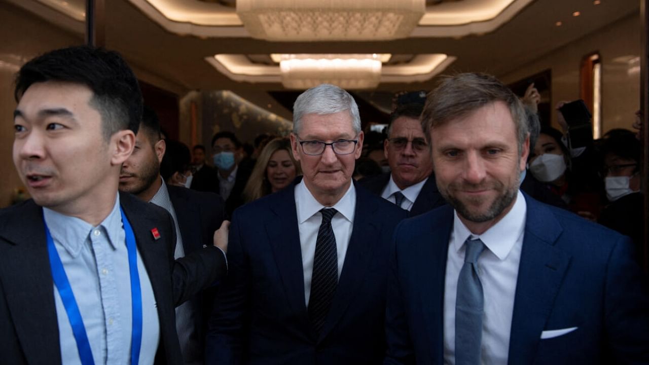 Tim Cook in China. Credit: Reuters Photo