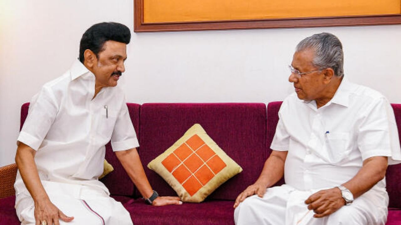 <div class="paragraphs"><p>Kerala CM Pinarayi Vijayan with Tamil Nadu CM M K Stalin. </p></div>