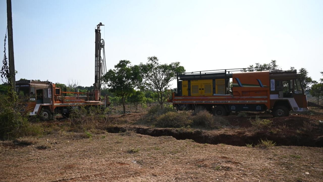 A borewell being drilled for a goshala at Hesaraghatta near Bengaluru on Friday. DH Photo/B H Shivakumar