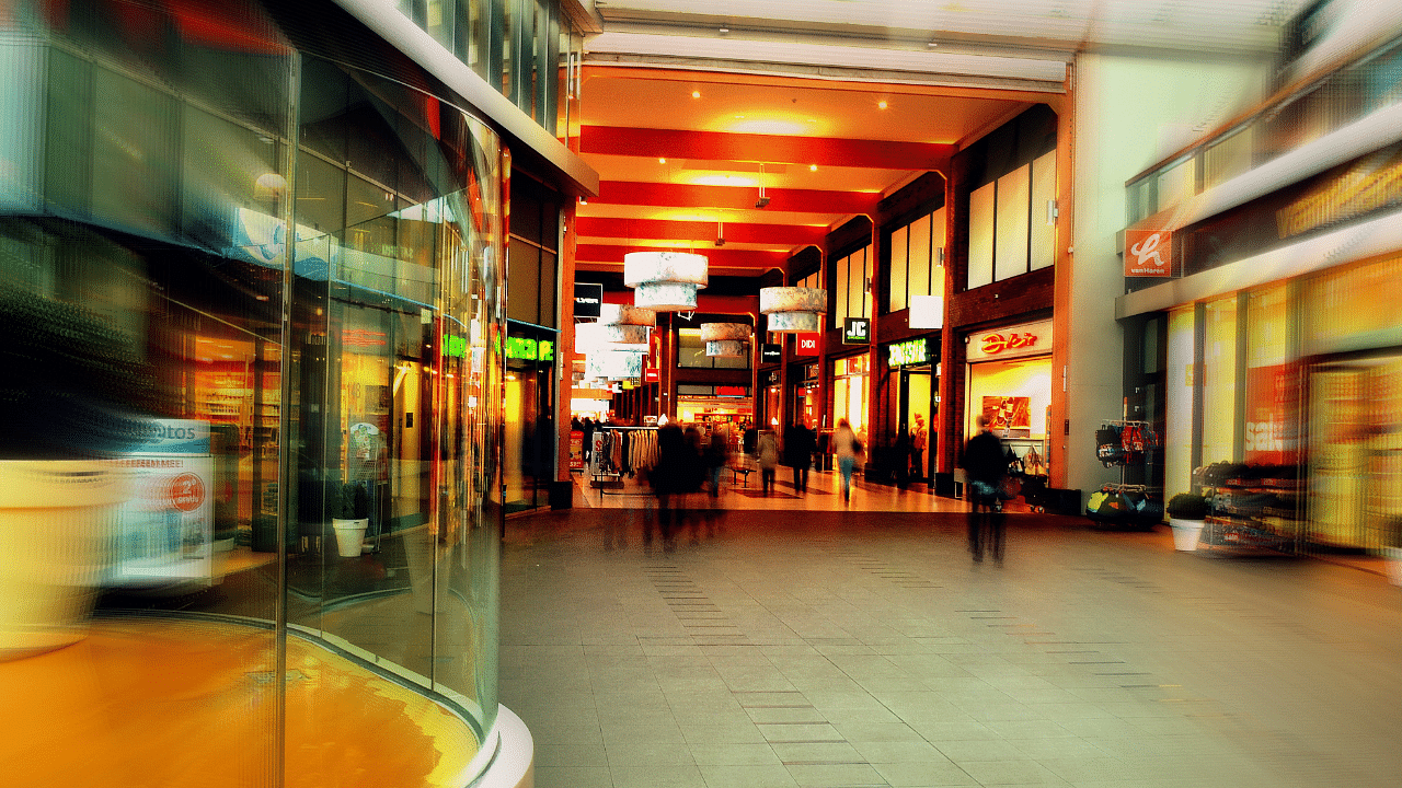 The incident allegedly happened outside a popular nightspot at Concorde Shopping Mall which houses several bars and nightclubs on Orchard Road. Credit: Pexels Photo