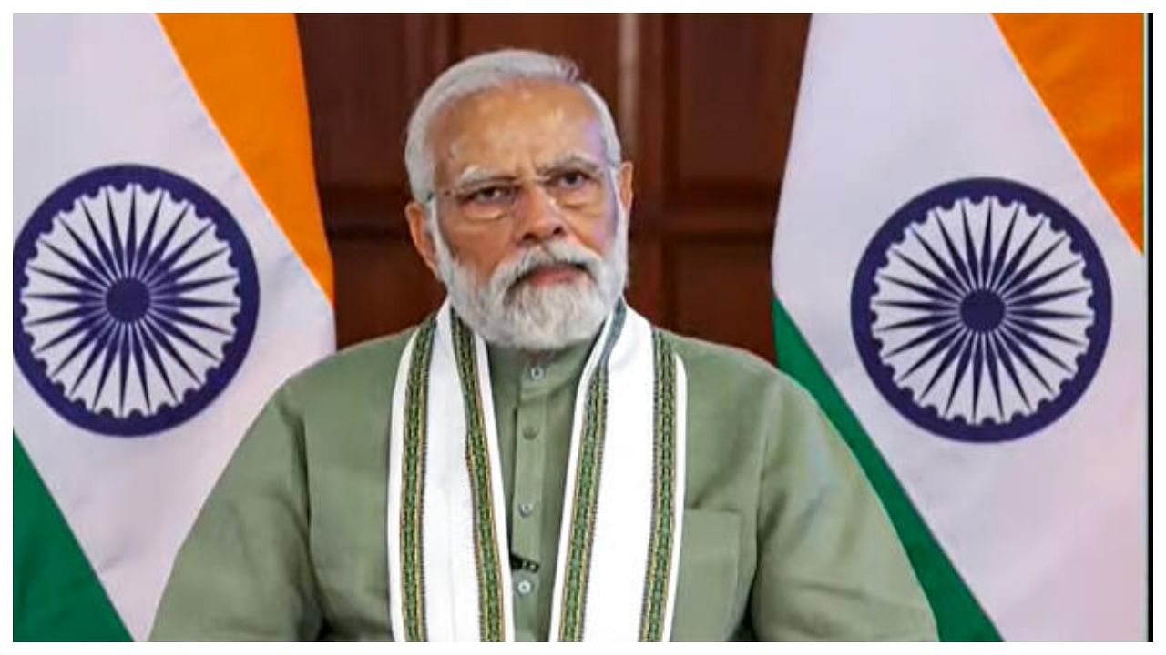 Prime Minister Narendra Modi attends the flag off ceremony of the Vande Bharat Express train connecting Ajmer and Delhi Cantt. Credit: PTI Photo