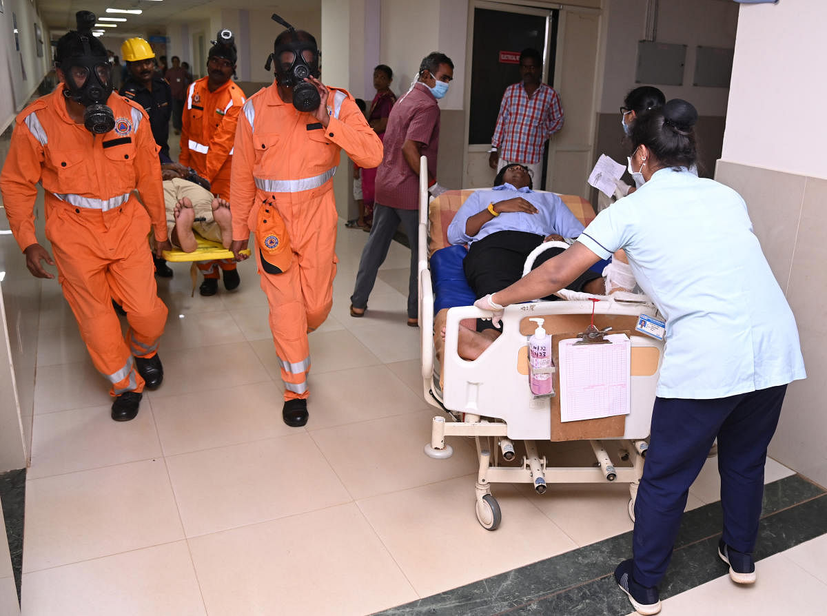 Union health ministry had asked the states to conduct the mock drill given the recent rise in Covid cases and hospitalisations. Credit: DH File Photo