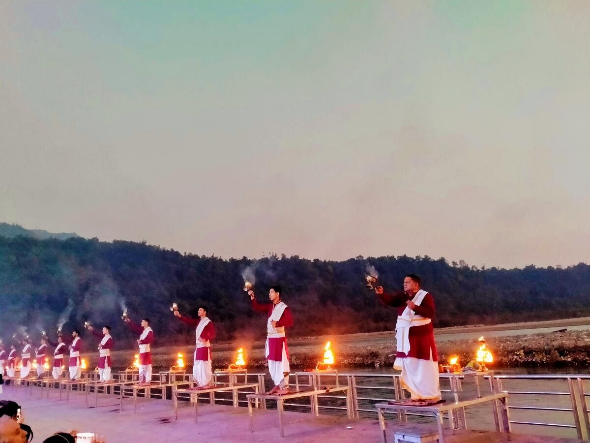 Ganga aarti at Triveni Ghat. PHOTO BY AUTHOR