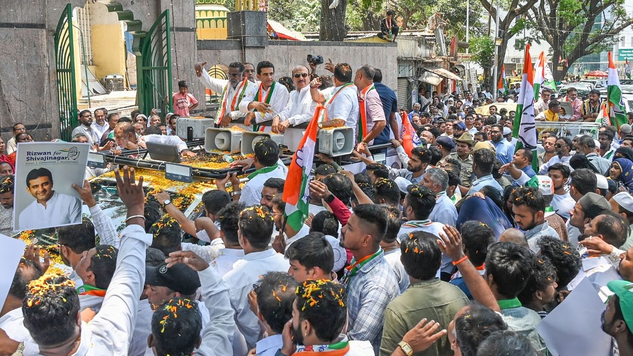 Rizwan visited the Ganesha Temple near Kanteerava Stadium, moved to Muthyalamma Temple, St Mary's Basilica in Shivajinagar and the Darga Hazrath Kambalposh on HKP Road, before filing his nomination at the BBMP office in Vasanth Nagar. Credit: DH Photo