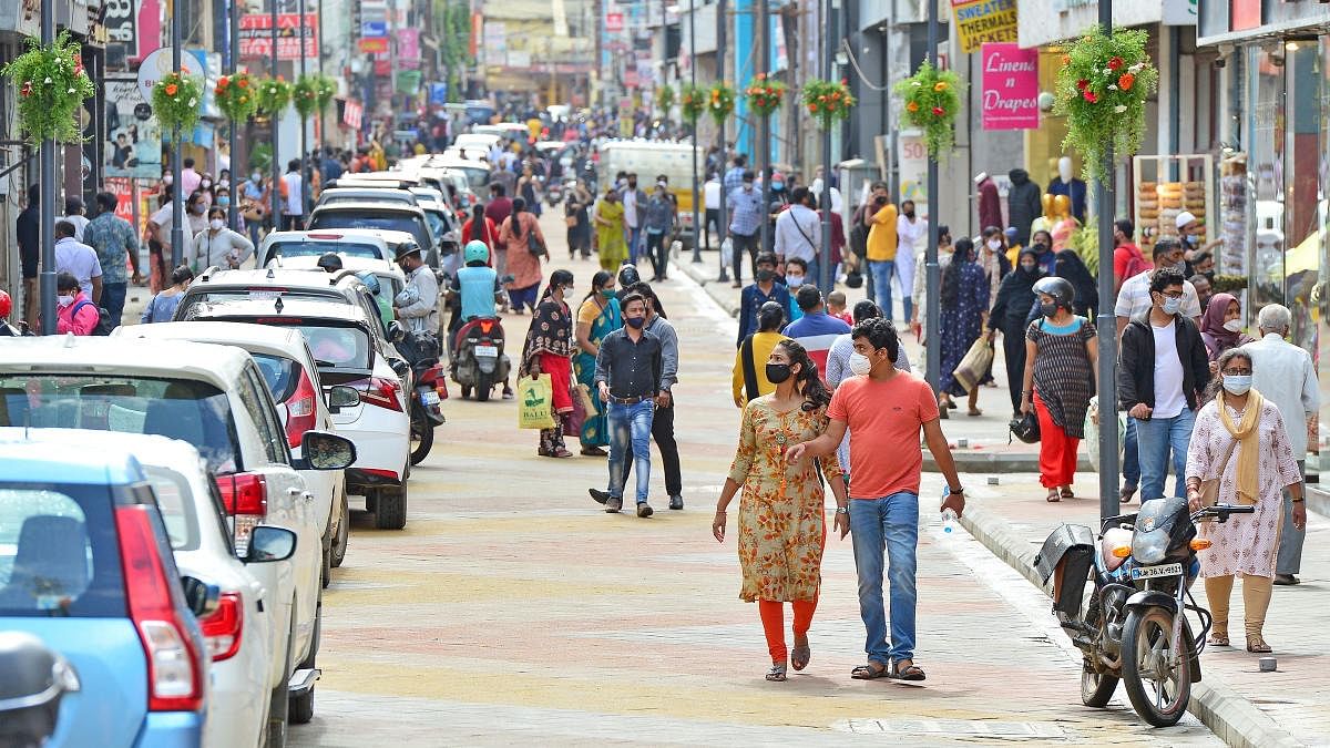 Be it for weddings or festive shopping, customers are back, say shopkeepers at Commercial Street. Credit: DH File Photo