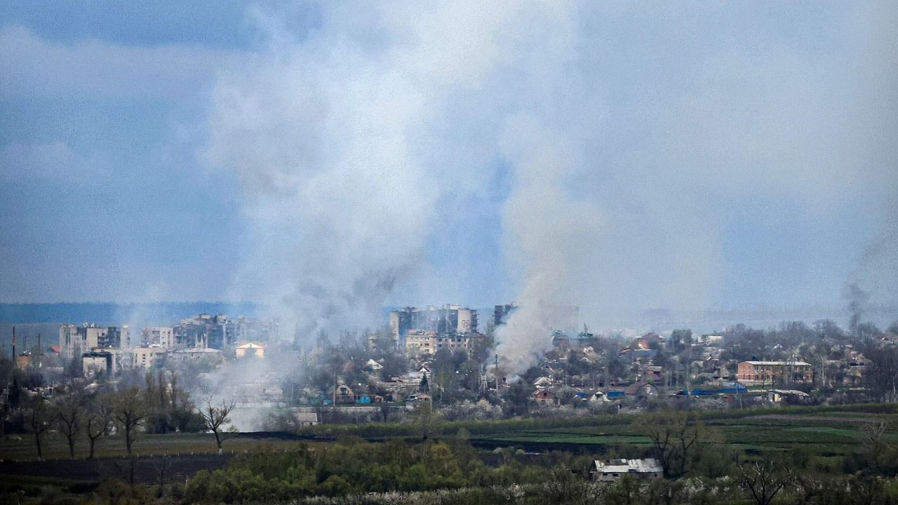 Smoke billows from the town of Bakhmut, Donetsk region. Credit: AFP Photo