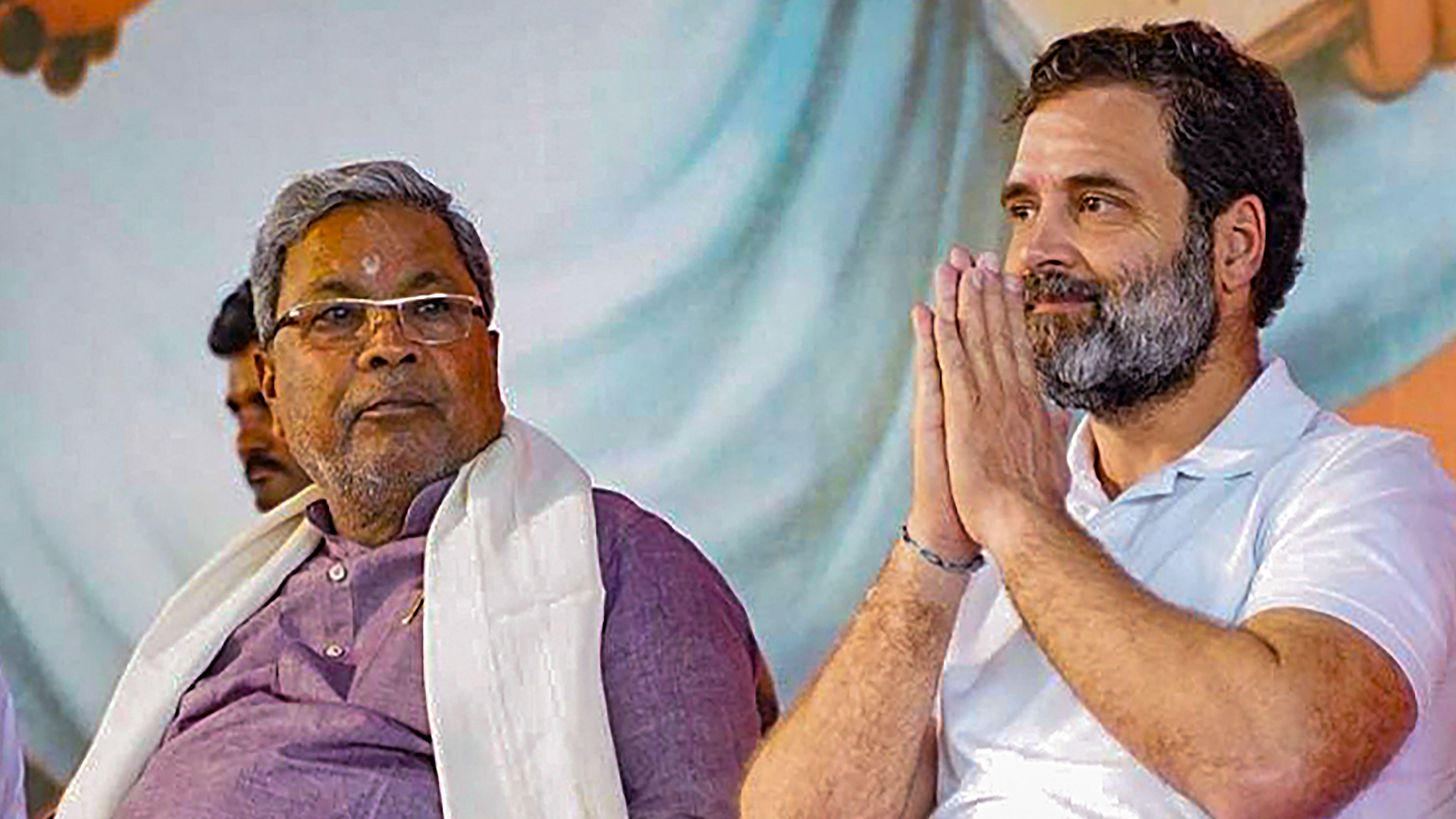 Congress leader Rahul Gandhi with Leader of Opposition in Karnataka Assembly Siddaramaiah. Credit: PTI Photo