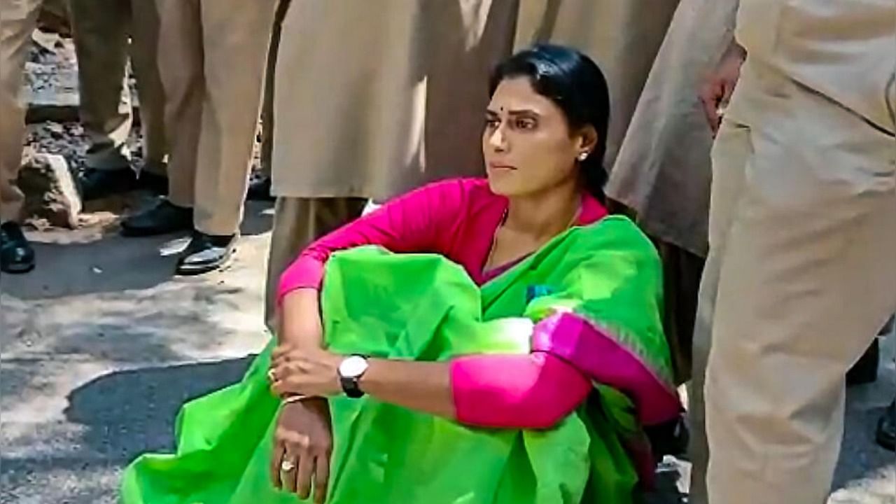 YSR Telangana Party chief YS Sharmila sits on the road near her residence after being allegedly stopped by the police from leaving her house, in Hyderabad, Monday, April 24, 2023. Credit: PTI Photo