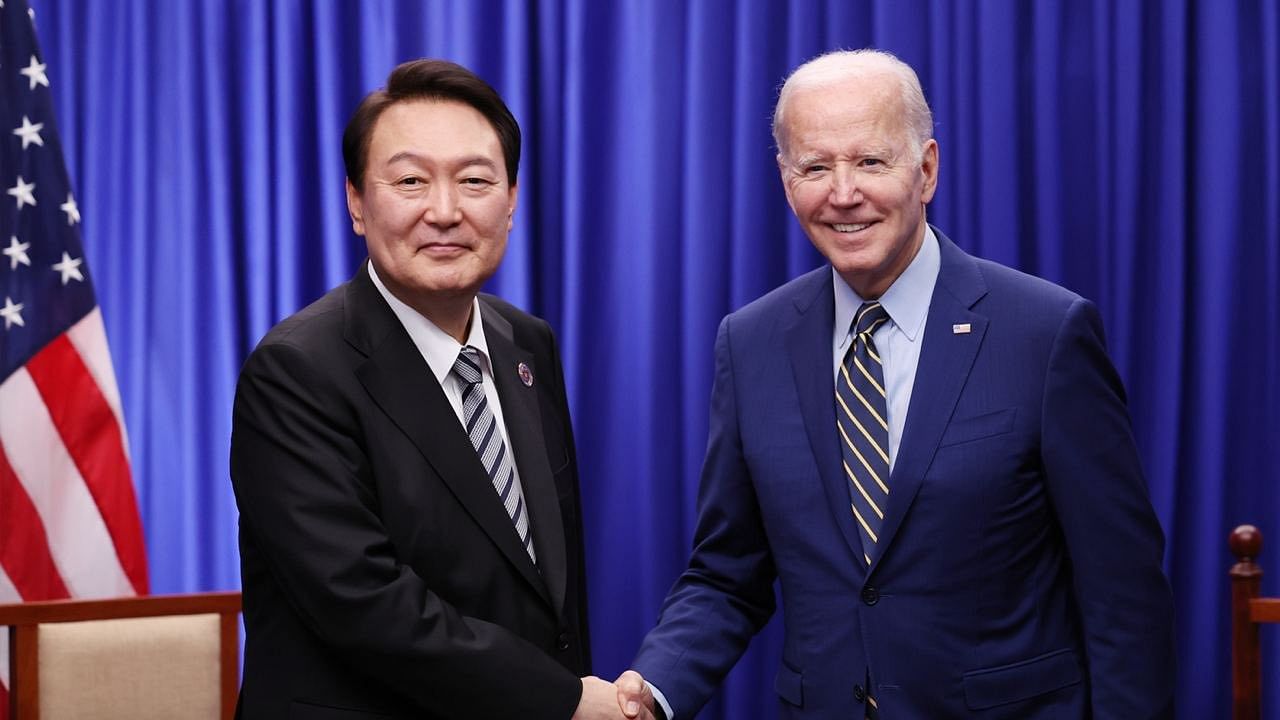 US President Joe Biden and South Korea President Yoon Suk Yeol. Credit: Twitter/@President_KR