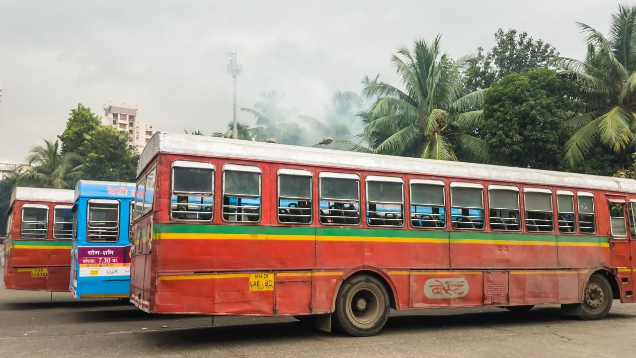 Mumbai's BEST buses. Credit: iStock Photo