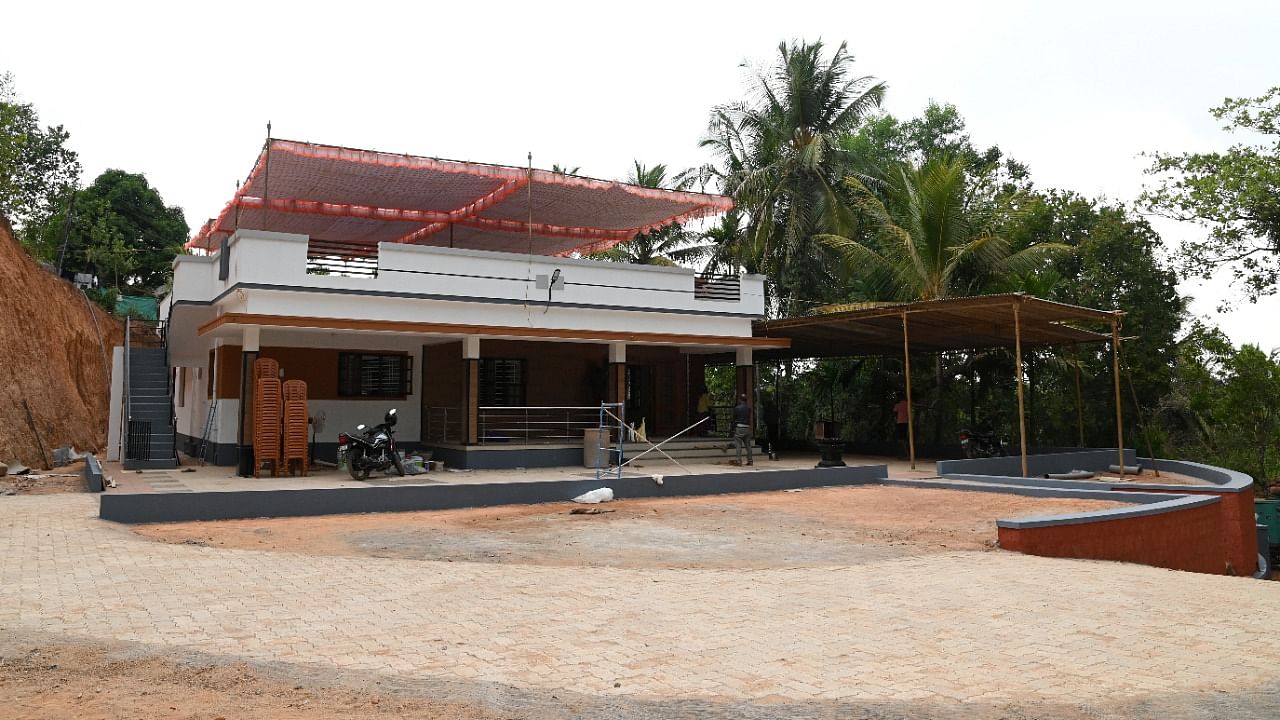 The house built for the family of Praveen Nettaru. Credit: DH Photo/Fakruddin H