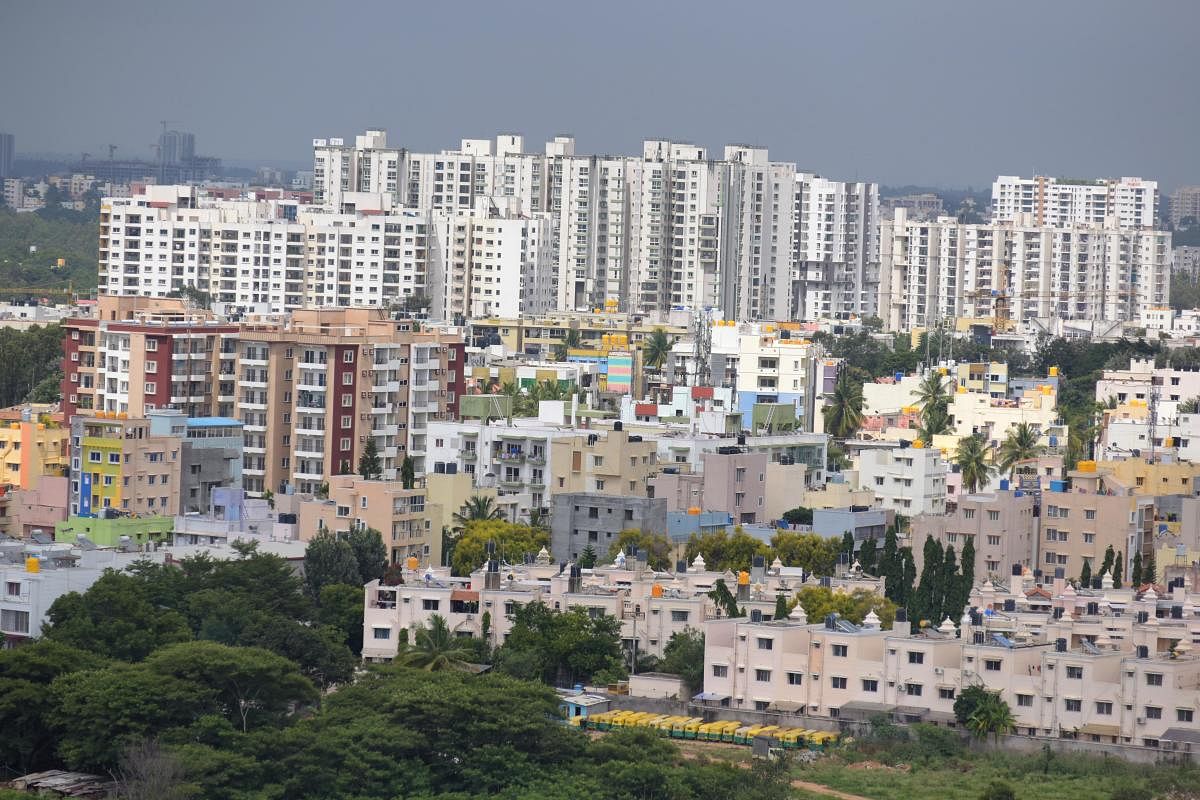 Apartment owners in Bengaluru seek clarity from the government on registering apartments. DH FILE PHOTO/PUSHKAR V