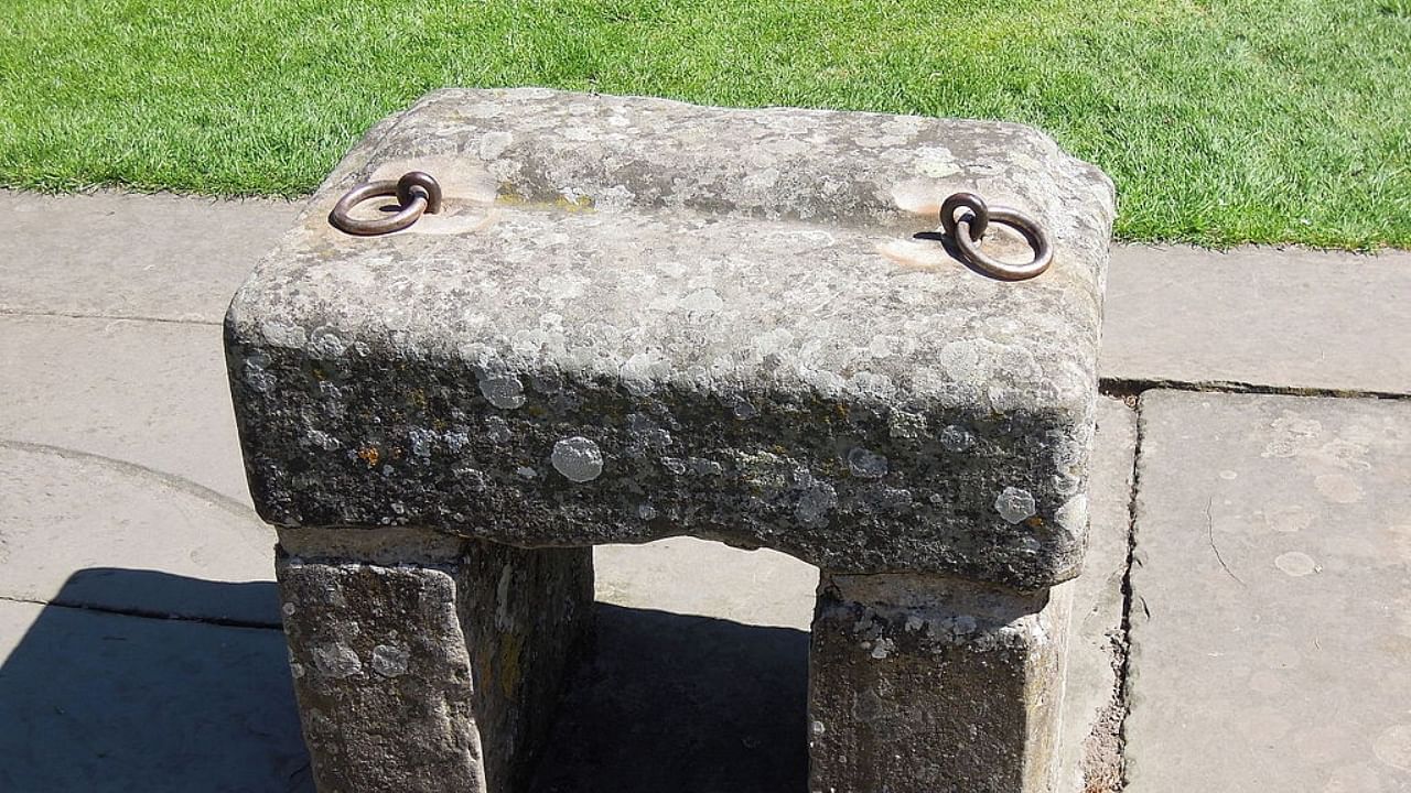 Replica of the Stone of Scone, Scone Palace, Scotland. Credit: Wikimedia Commons