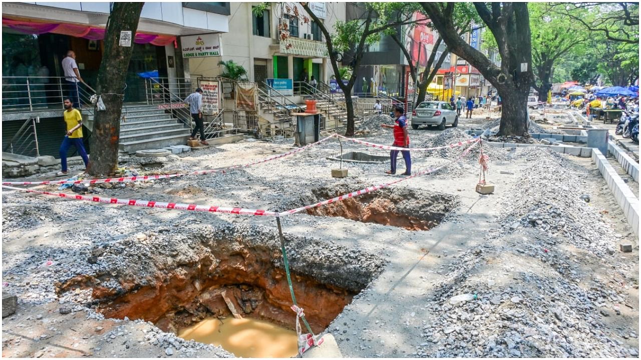 Widening the footpath to install structures for street vendors in the designated zone is something traders deeply oppose. Credit: DH PHOTO/Prashanth H G