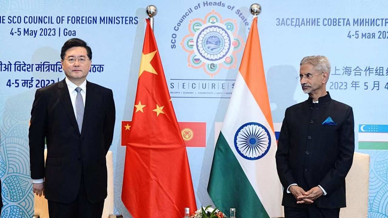 India's Foreign Minister Subrahmanyam Jaishankar and his Chinese counterpart Qin Gang pose for a photograph during the SCO Council of Foreign Ministers' meeting in Goa. Credit: Reuters Photo
